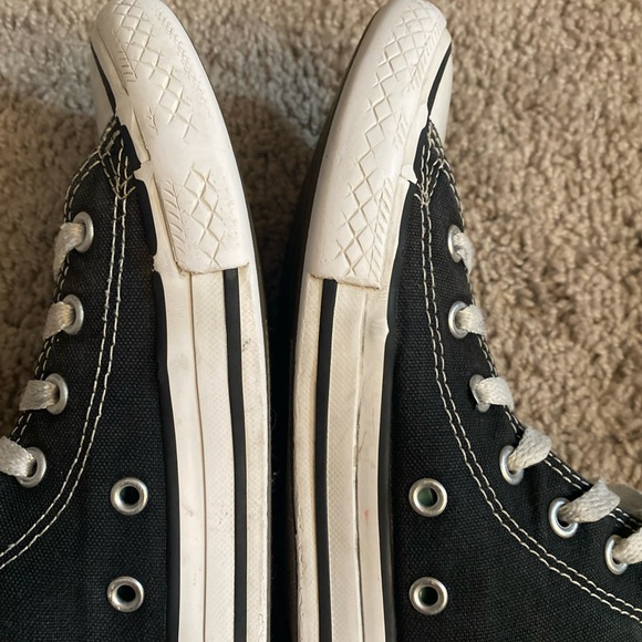 Converse all stars Chuck Taylor Hi Black and White unisex Youth Sneakers - Picture 13 of 17